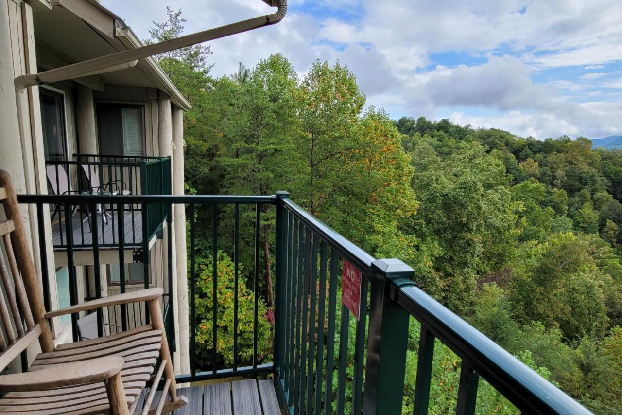 Grand View Loft Hotel Gatlinburg Exterior photo